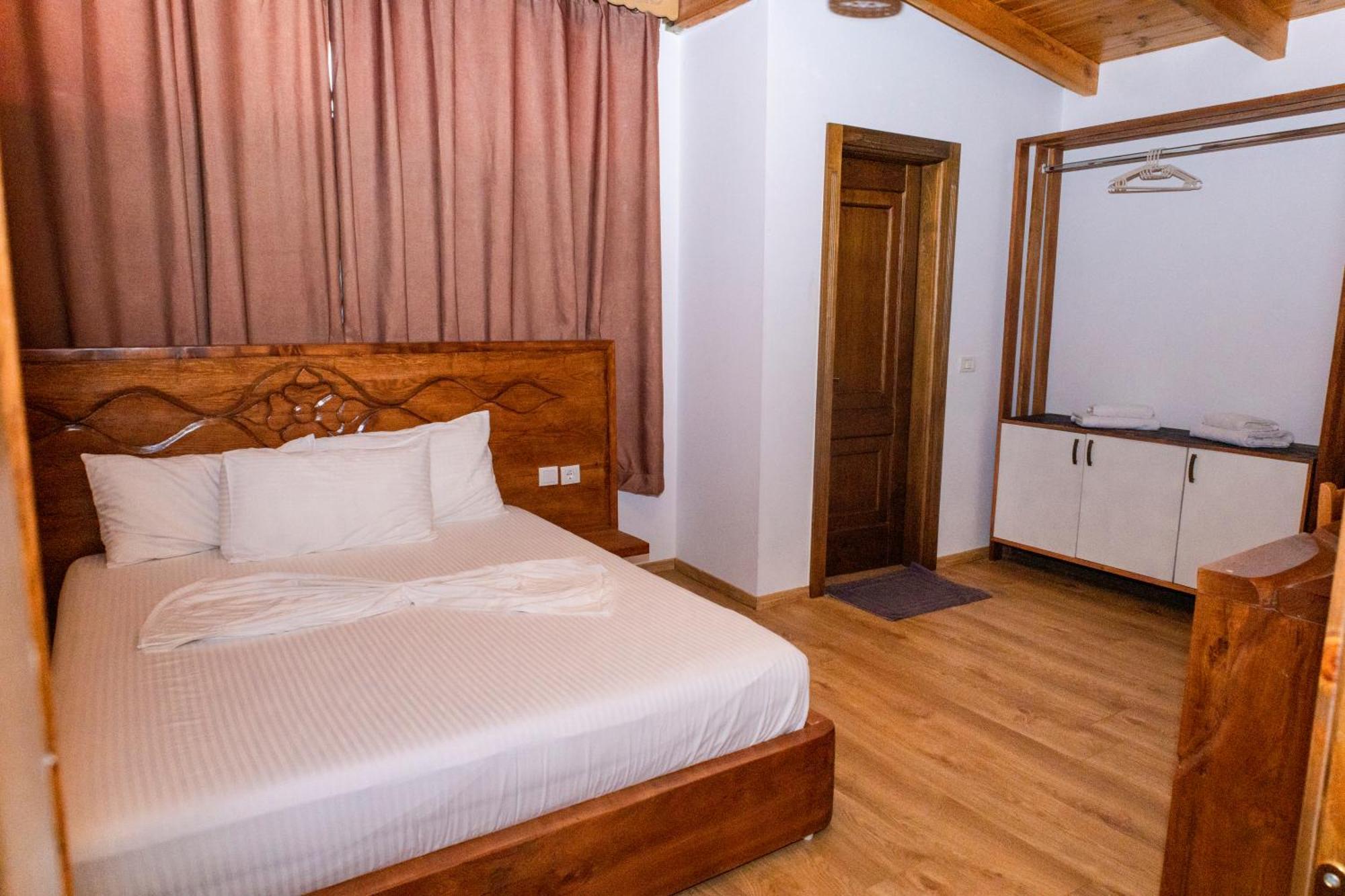 Vila Mateus Himarë Exterior foto